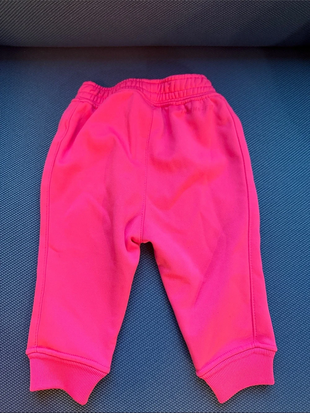Nike Therma-Fit Hot Pink Hoodie and Joggers Set w/ Neon Accents-3-6 months - Picture 12 of 12